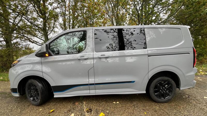 2026 Ford Transit Custom — photo 7