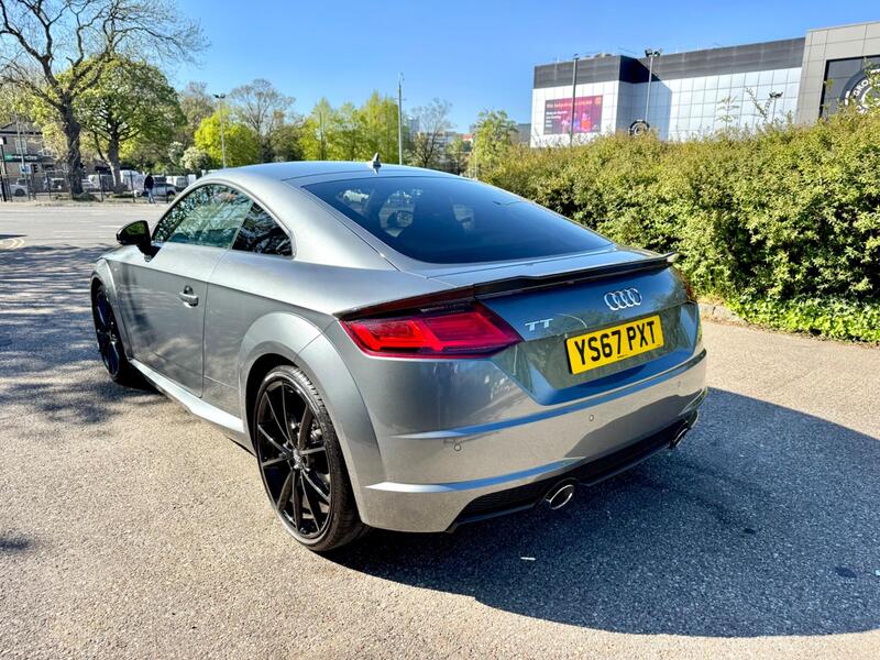 Audi Audi TT view 5