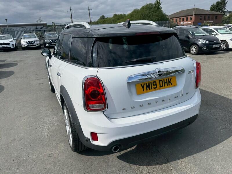 Mini Countryman view 5