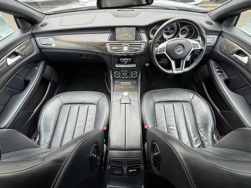 Mercedes-Benz Mercedes-Benz CLS view 4