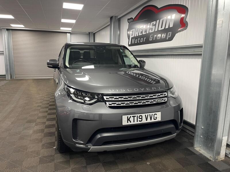 Land Rover Discovery 3 view 3