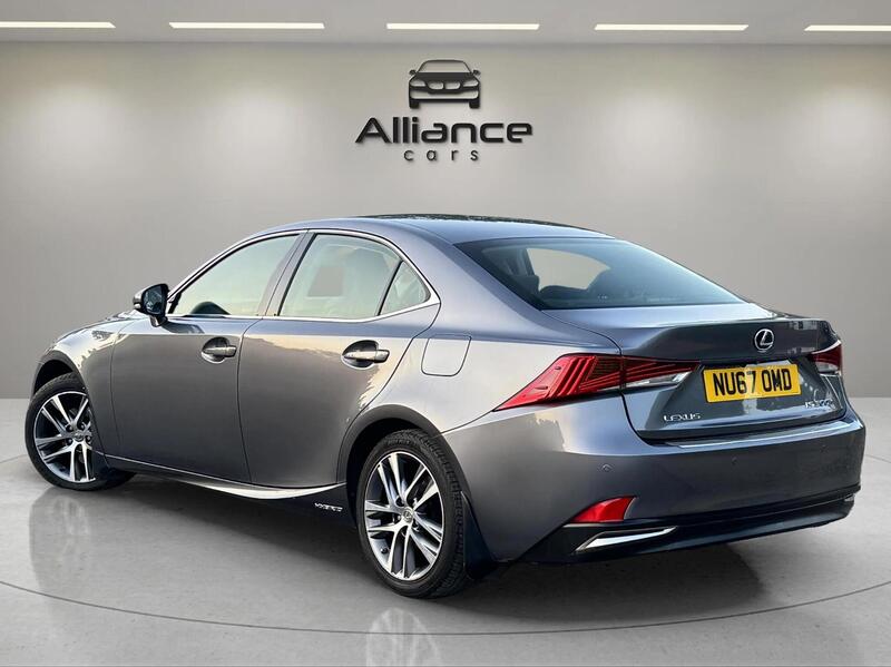 Lexus Is view 3