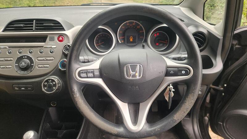 2010 Honda Jazz — photo 28