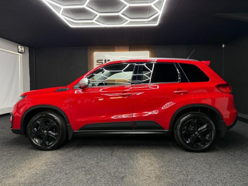 Suzuki Vitara view 4