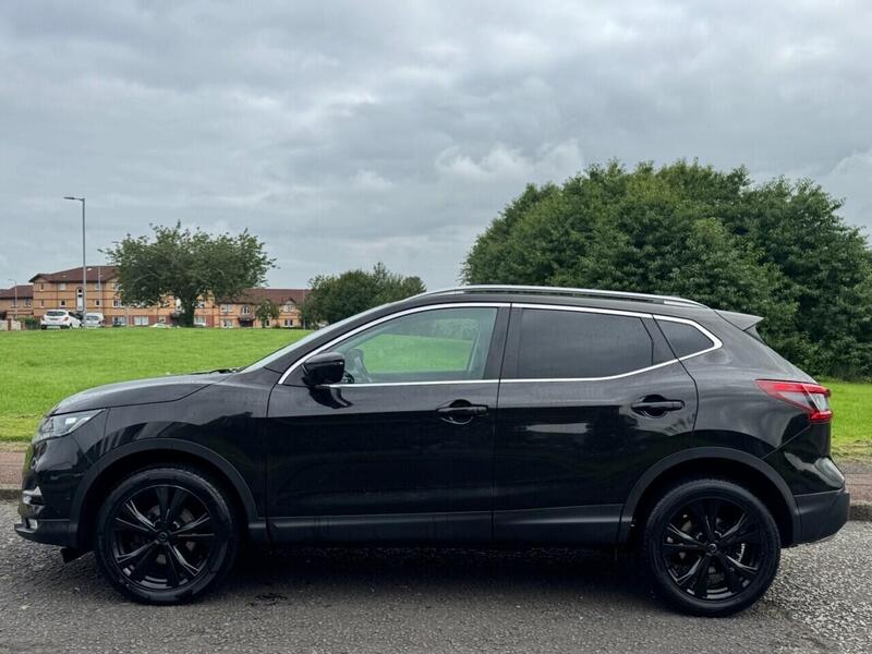 Nissan Qashqai view 2