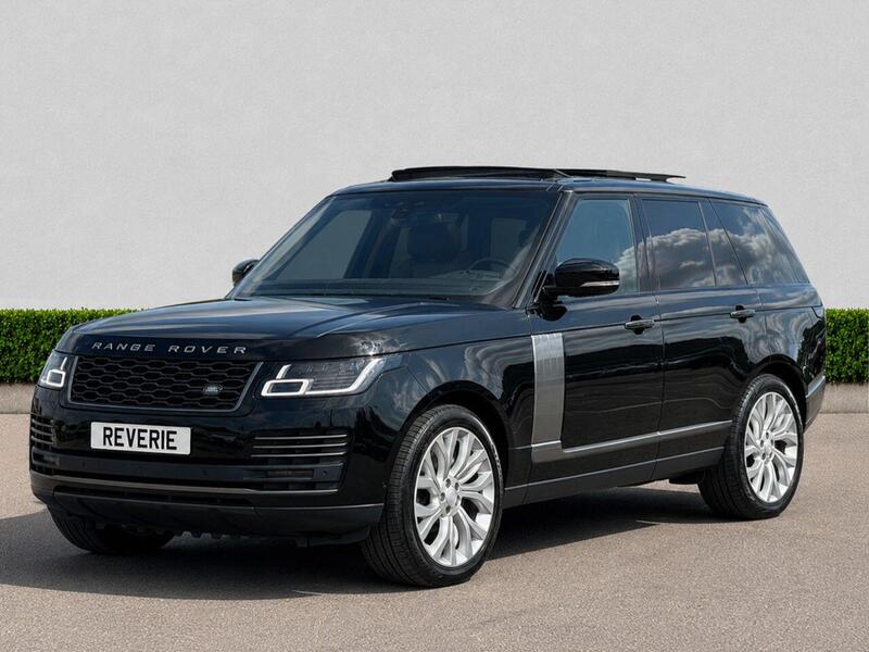 Land Rover Range Rover view 3