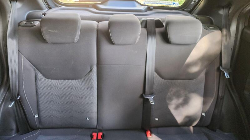 2016 Ford Ka+ — photo 33
