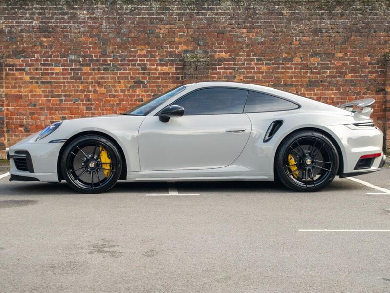 Porsche 911 view 2