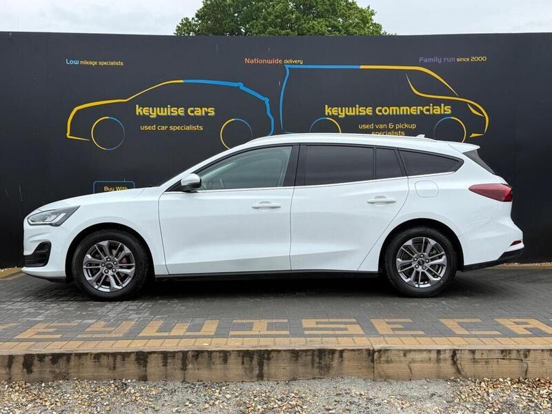 Ford Focus view 2
