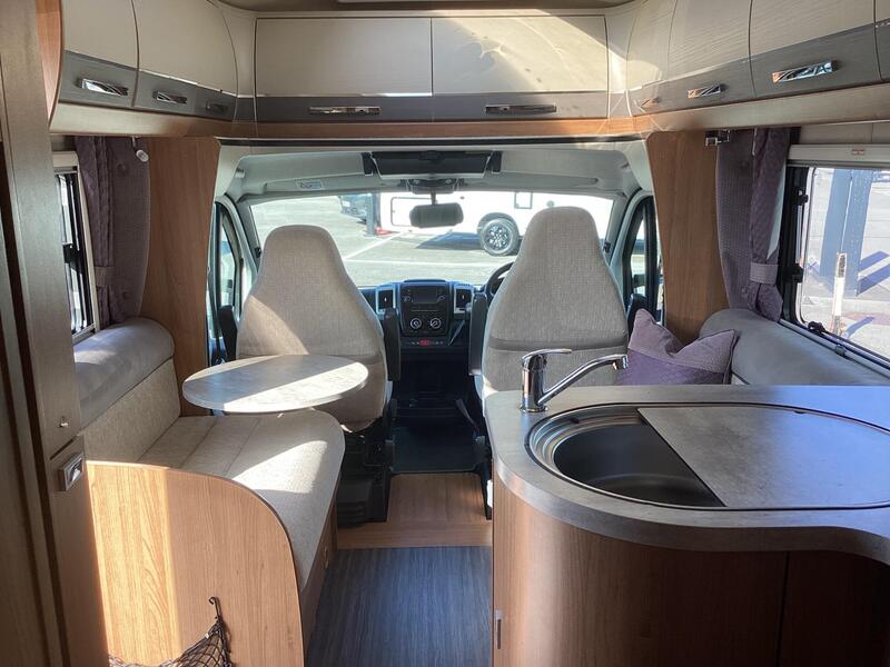 Auto-Trail Tracker RB — image 36