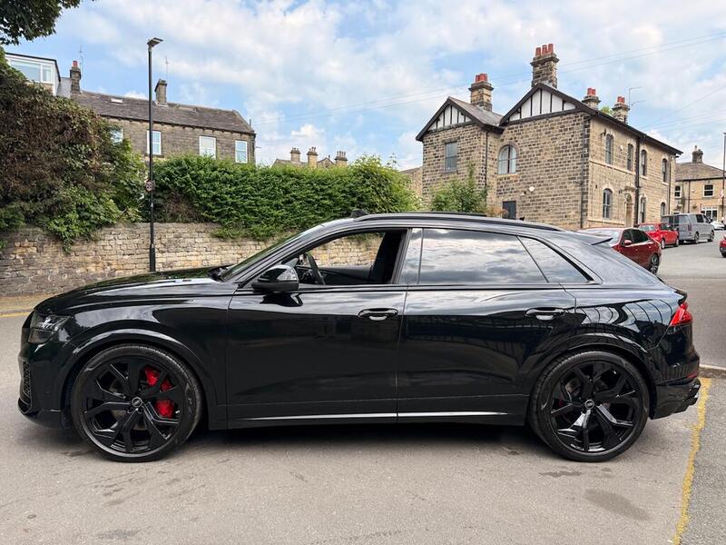 Audi Audi RSQ8 view 5