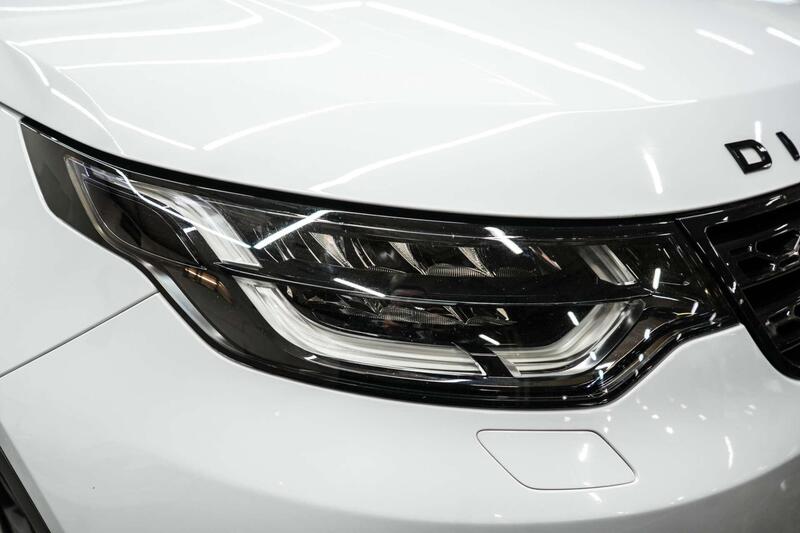 Land Rover Discovery view 6