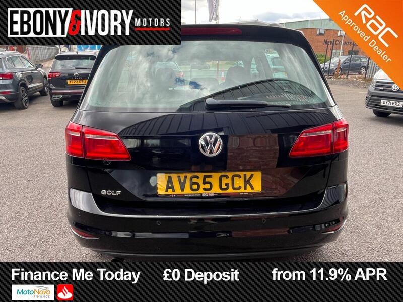 Volkswagen Golf Sportsvan view 4