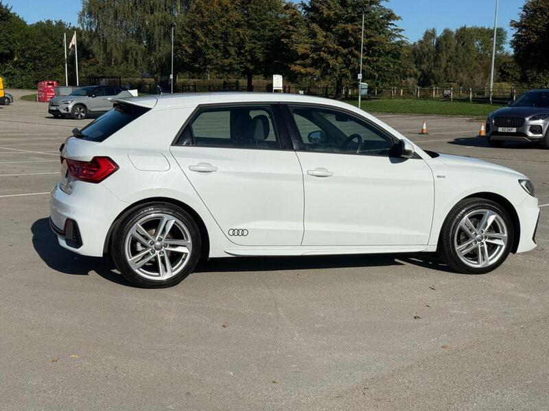 Audi A1 view 4