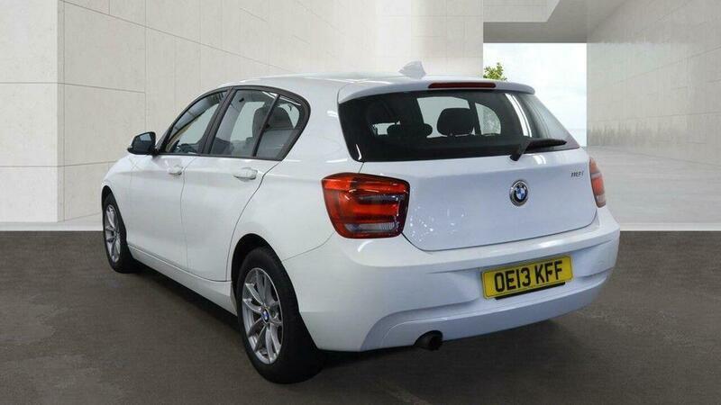 BMW 1 Series view 3