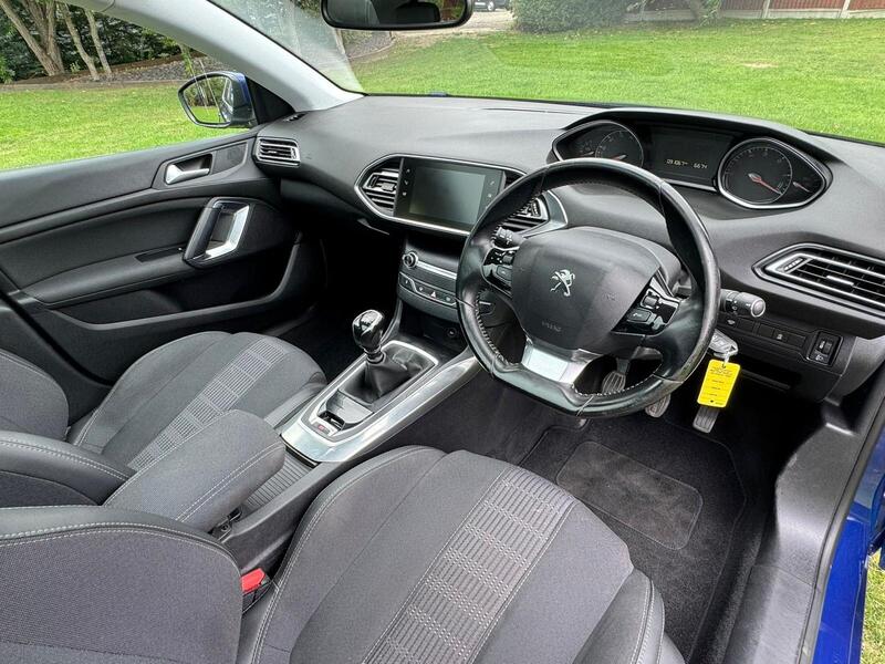 Peugeot 308 view 19