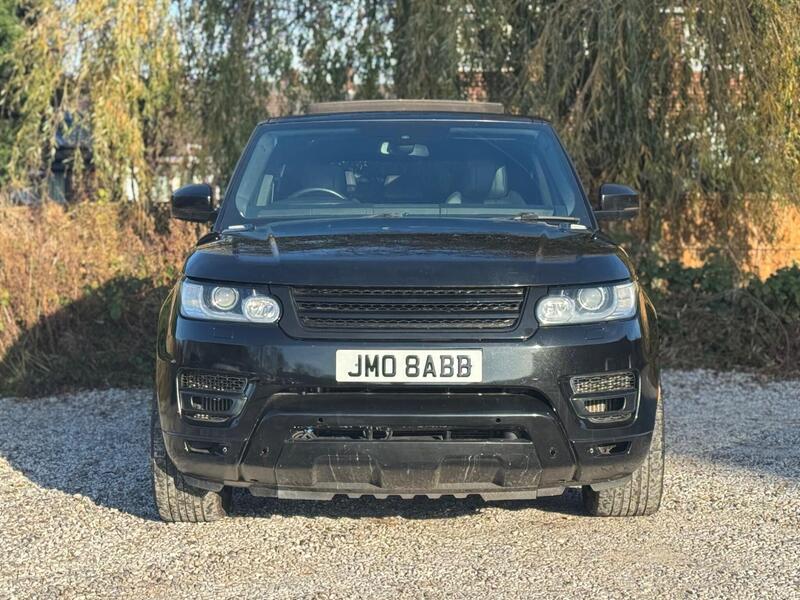 Land Rover Range Rover Sport view 4