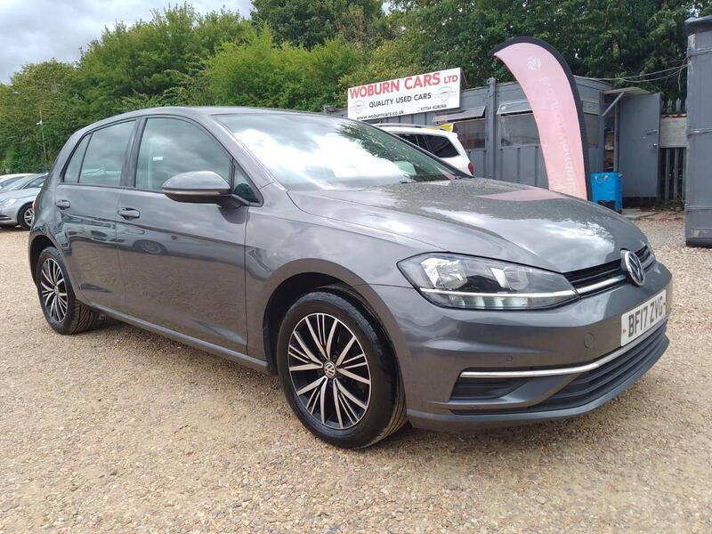Volkswagen Golf view 4