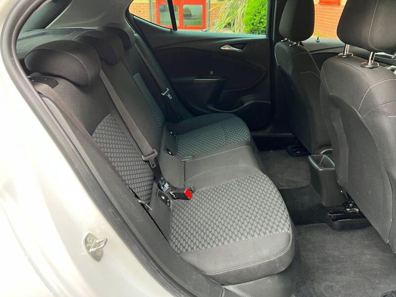 Vauxhall Astra view 10