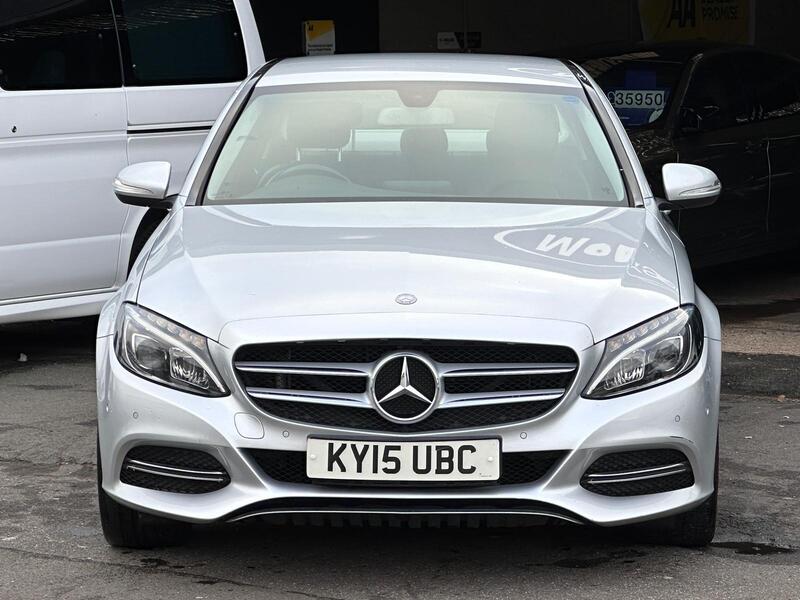 Mercedes-Benz C Class view 3