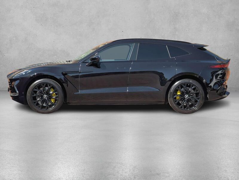 Aston Martin DBX view 4
