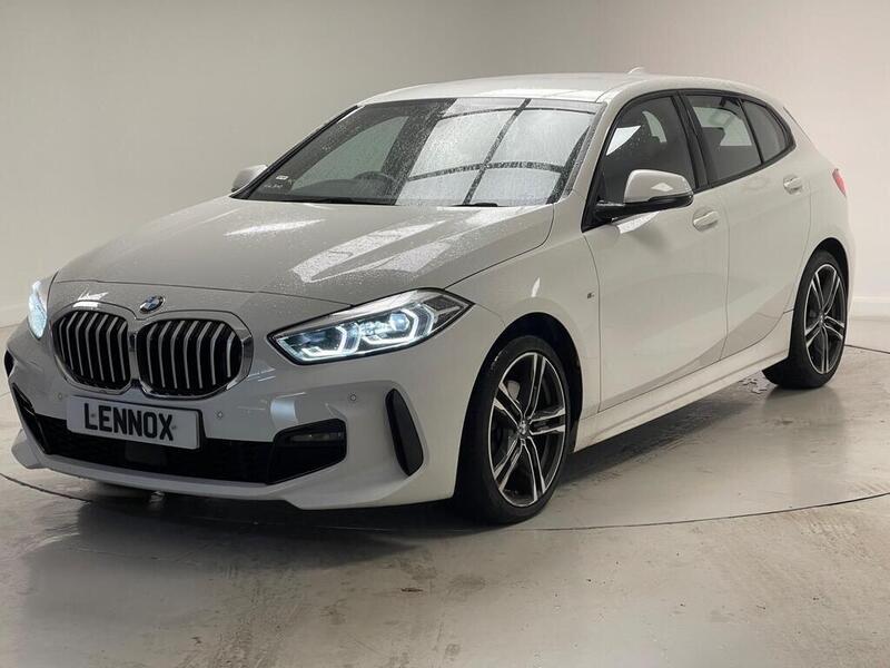 BMW 1 Series view 3