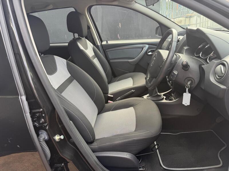Dacia Duster view 6