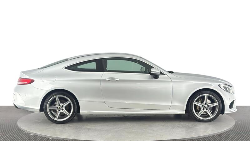 Mercedes-Benz C-Class view 3