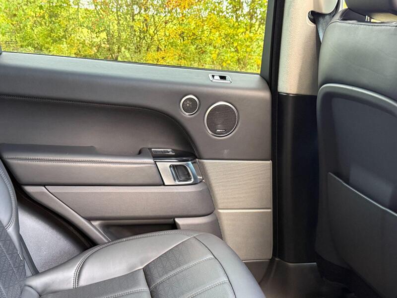 Land Rover Range Rover view 53