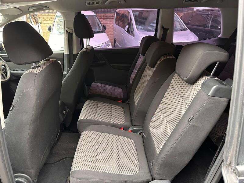 Volkswagen Sharan view 19