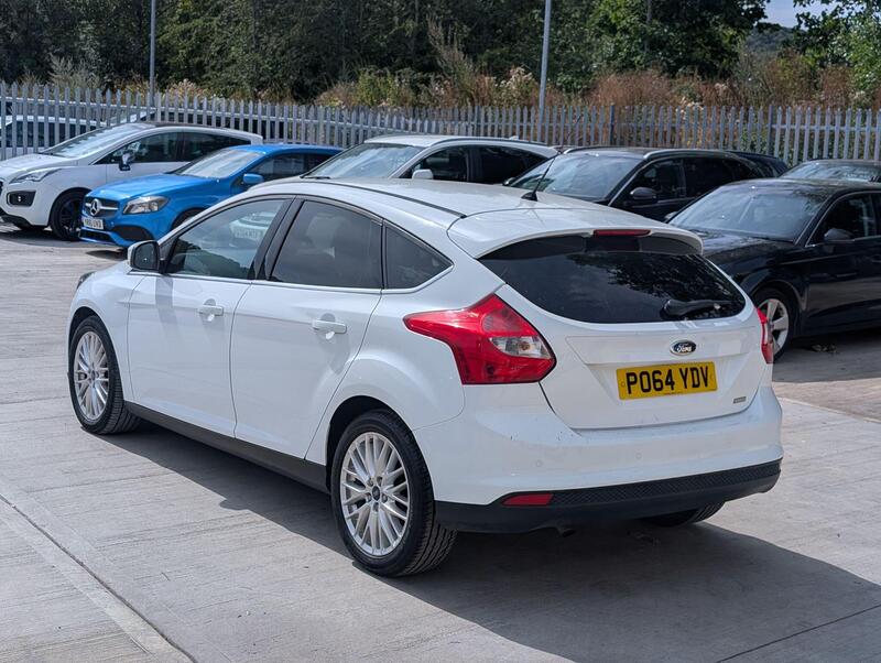 Ford Focus view 4