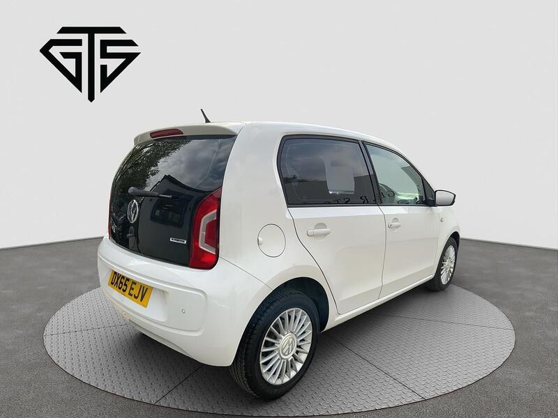 Volkswagen Up! view 3