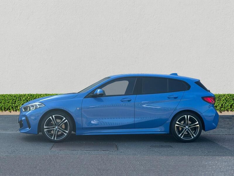 BMW 1 Series view 4