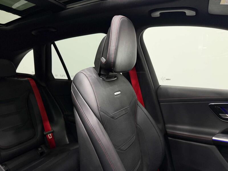 Mercedes-Benz GLC view 2