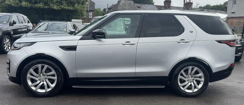 Land Rover Discovery view 2