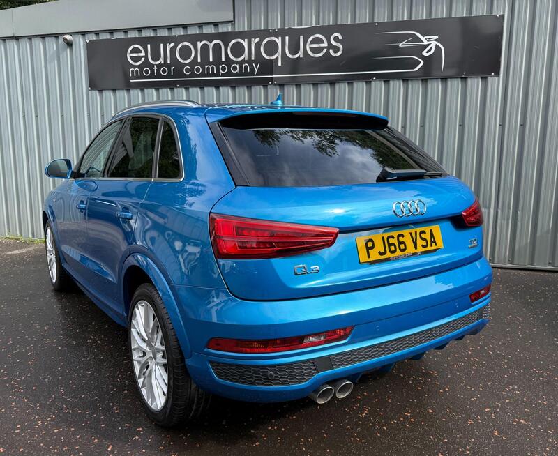 Audi Audi Q3 view 6