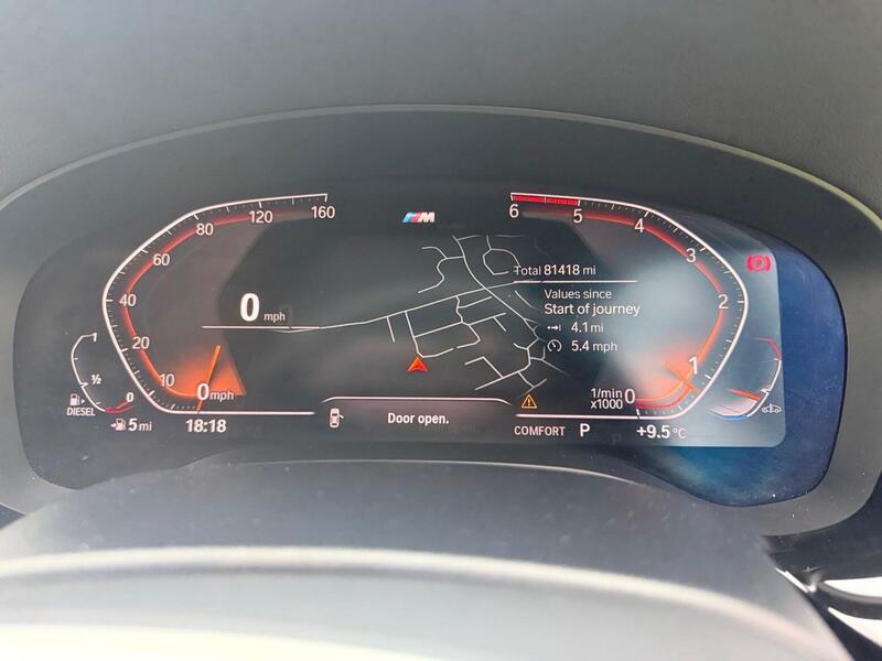 BMW 5 Series view 6