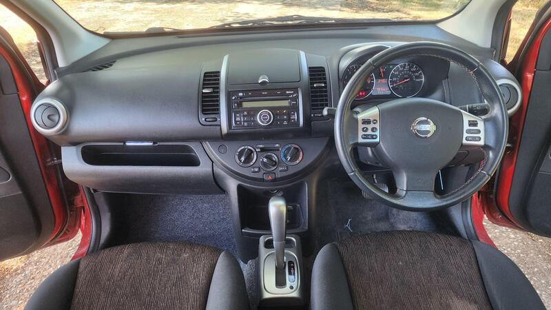 2010 Nissan Note — photo 24