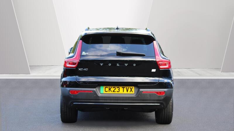 Volvo XC40 view 7