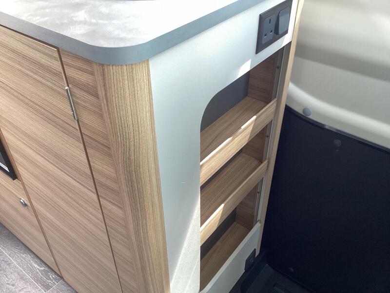 Bailey Endeavour B62 — image 10