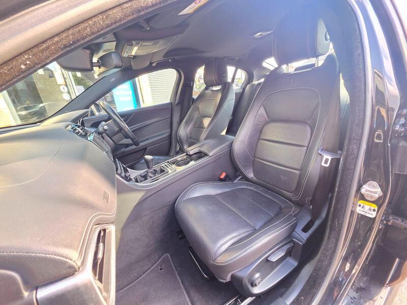 Jaguar Xe view 7