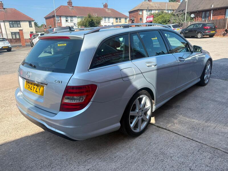 Mercedes-Benz C-Class view 4
