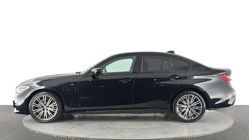 BMW 3 Series view 7