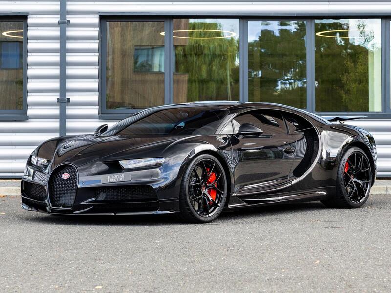 Bugatti Chiron view 7