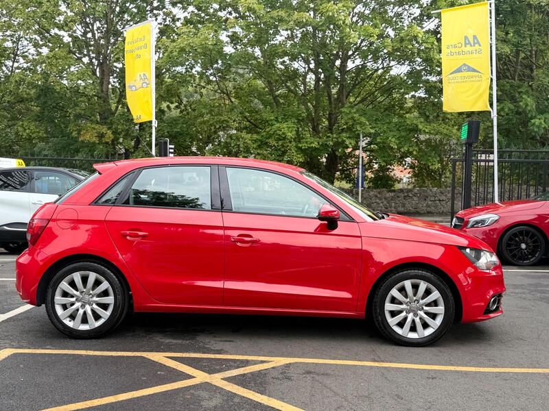 Audi A1 view 3