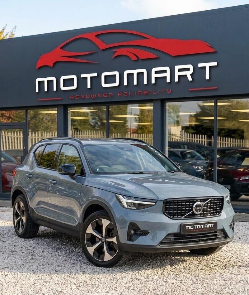 Volvo XC40 — photo 1