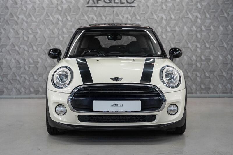 Mini Hatch view 3