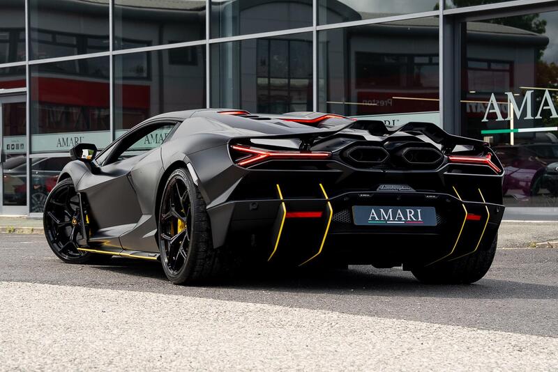 Lamborghini Revuelto view 4