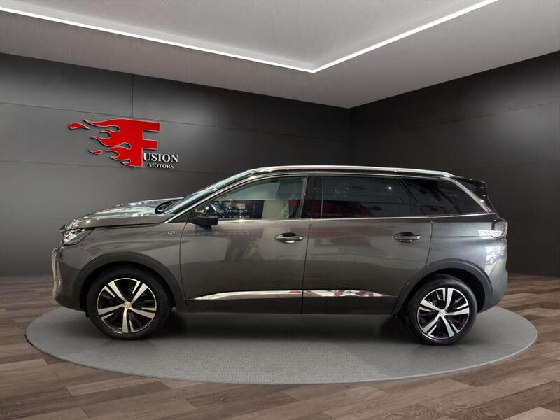 Peugeot 5008 view 6