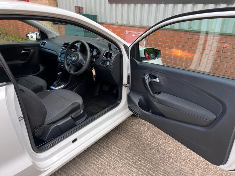 Volkswagen Polo view 7